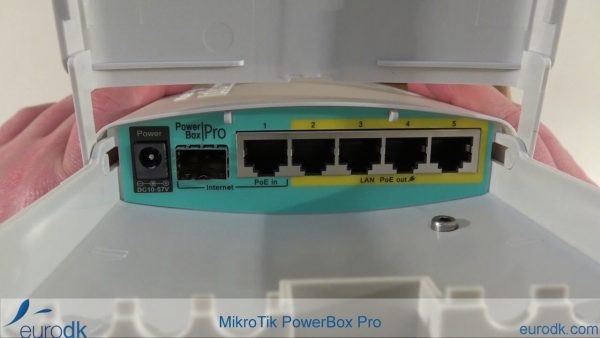 MikroTik 5 Port Gigabit Ethernet Router - RB960PGS - Image 4